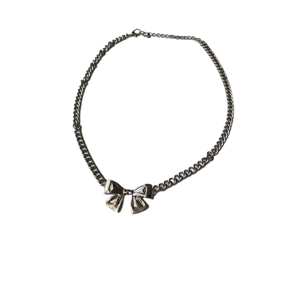 Silver Bow Chain Necklace